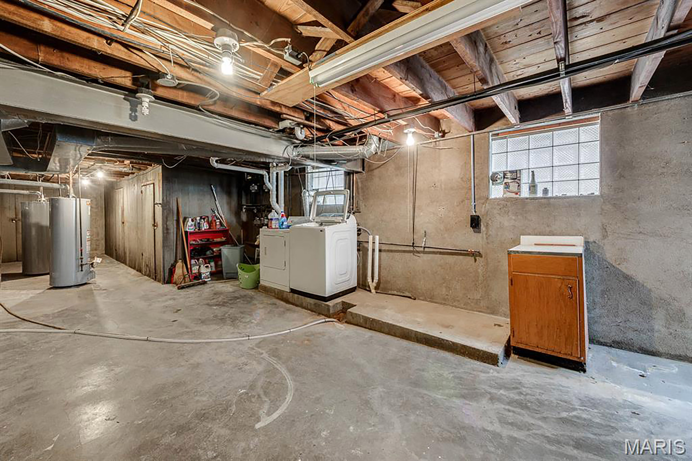 5818-A Mardel - 32